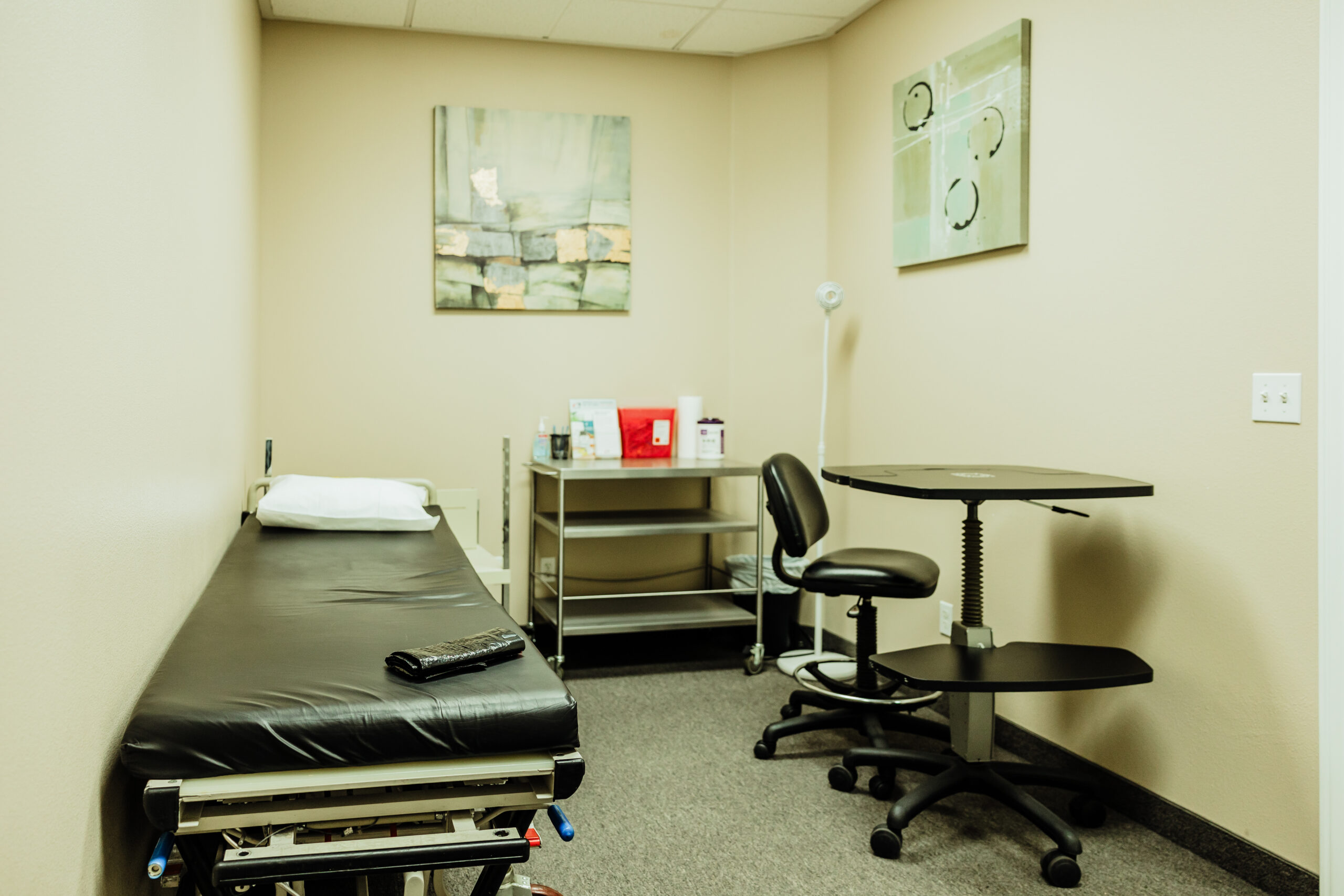 medical clinic west-valey